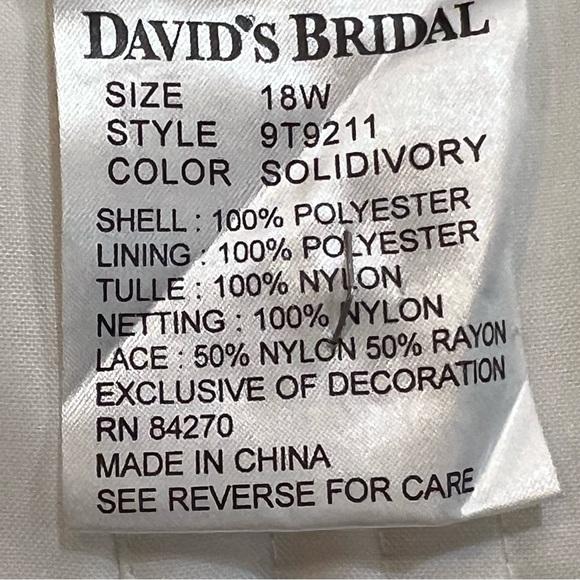 David’s Bridal Wedding Dress Size 18W Solid Ivory Lace Beaded Strapless 9T9211 - Picture 11 of 16